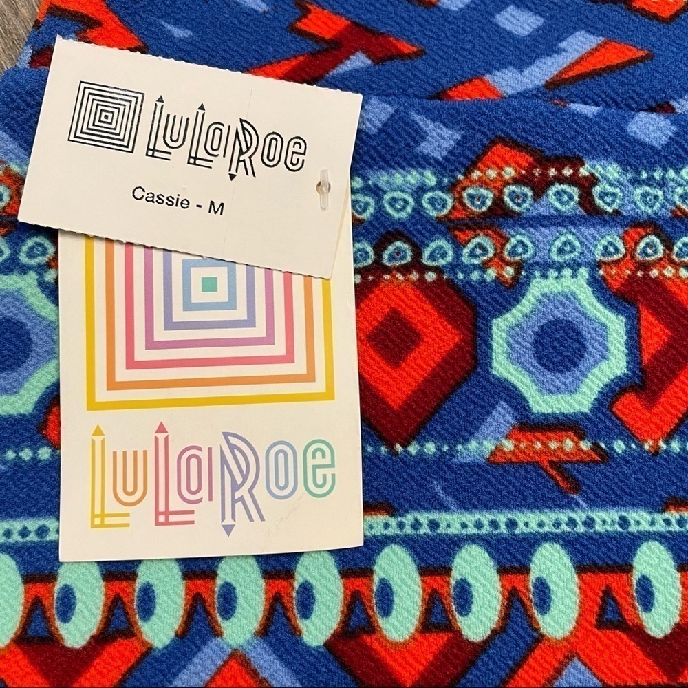 LuLaRoe Geometric Aztec Design Stretchy Pencil Skirt Blue, Orange, Red, Mint. M - Picture 3 of 7